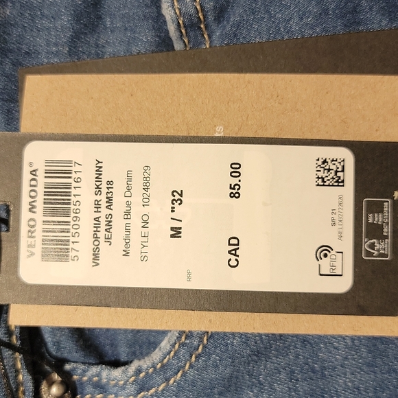 High rise skinny jeans - Picture 6 of 6